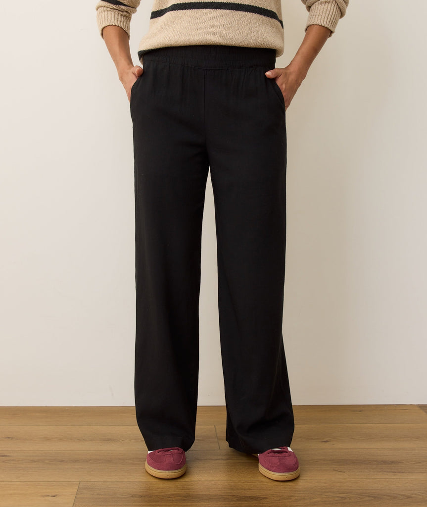 Allison Trouser
